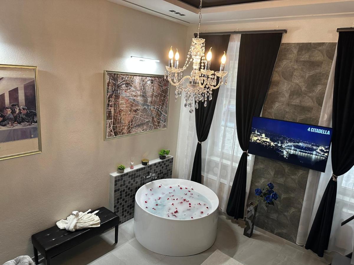 Legendary Apartment บูดาเปสต์ ภายนอก รูปภาพ
